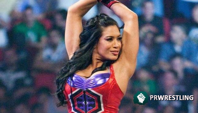 Melina asegura WWE celebraba luchas de ropa interior como castigo a las  luchadoras
