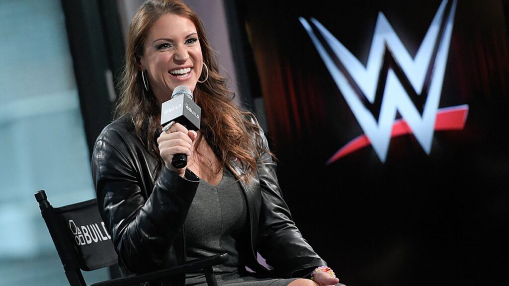 Stephanie McMahon renuncia a WWE; Vince McMahon nombrado presidente ejecutivo steph