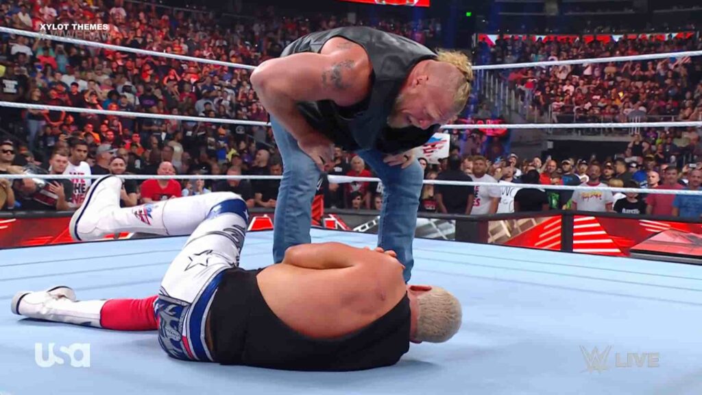 Reporte WWE Raw 7/17 – Lesnar ataca a Cody; Nuevas campeonas en pareja Brock Lesnar