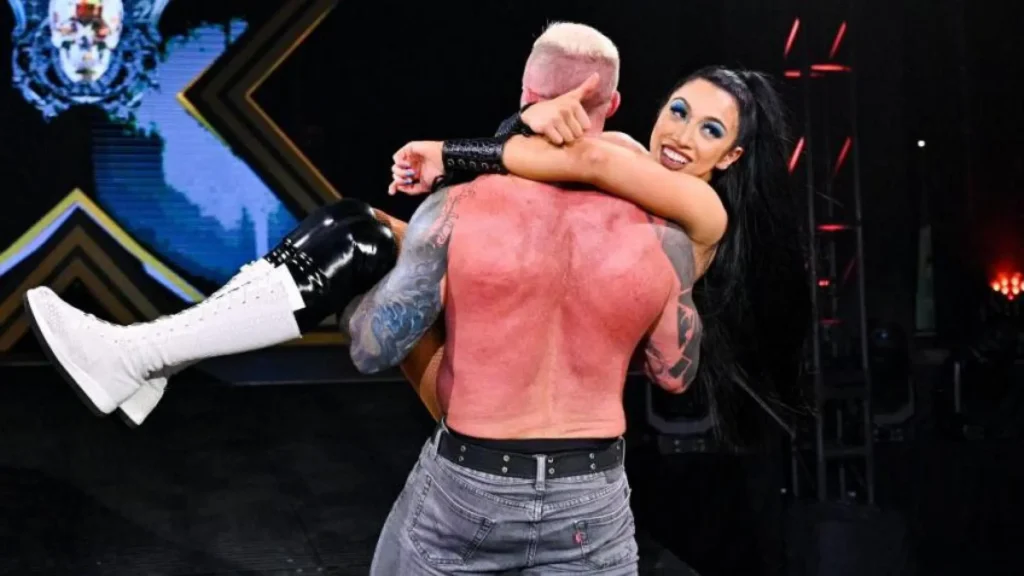 Indi Hartwell cuestiona su matrimonio tras debut de los Wyatt Sicks en RAW Indy Dexter