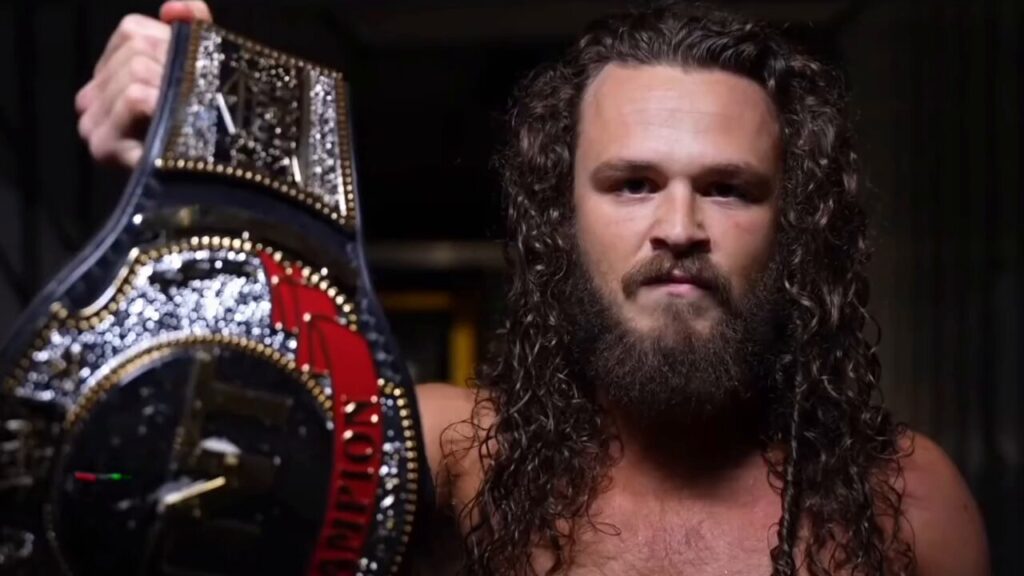 Jack Perry escupe el campeonato TNT en primeras declaraciones tras coronarse en AEW Forbidden Door Jack Perry