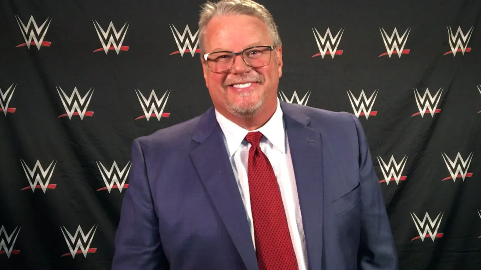 Leyenda de la WWE se negó a usar un chaleco antibalas a pesar de preocupaciones de seguridad, recuerda Bruce Prichard Bruce