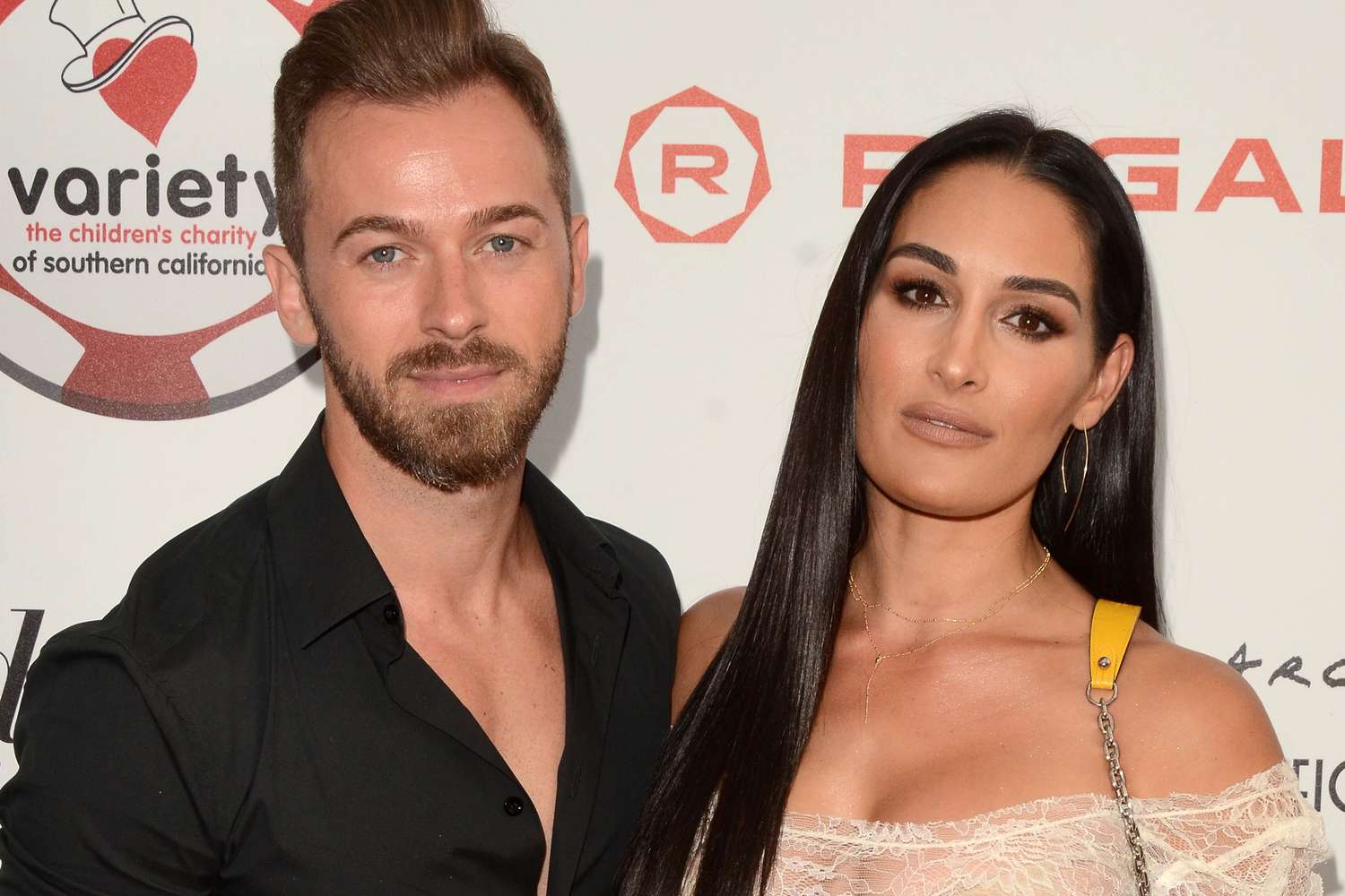 Nikki Bella y Arthem