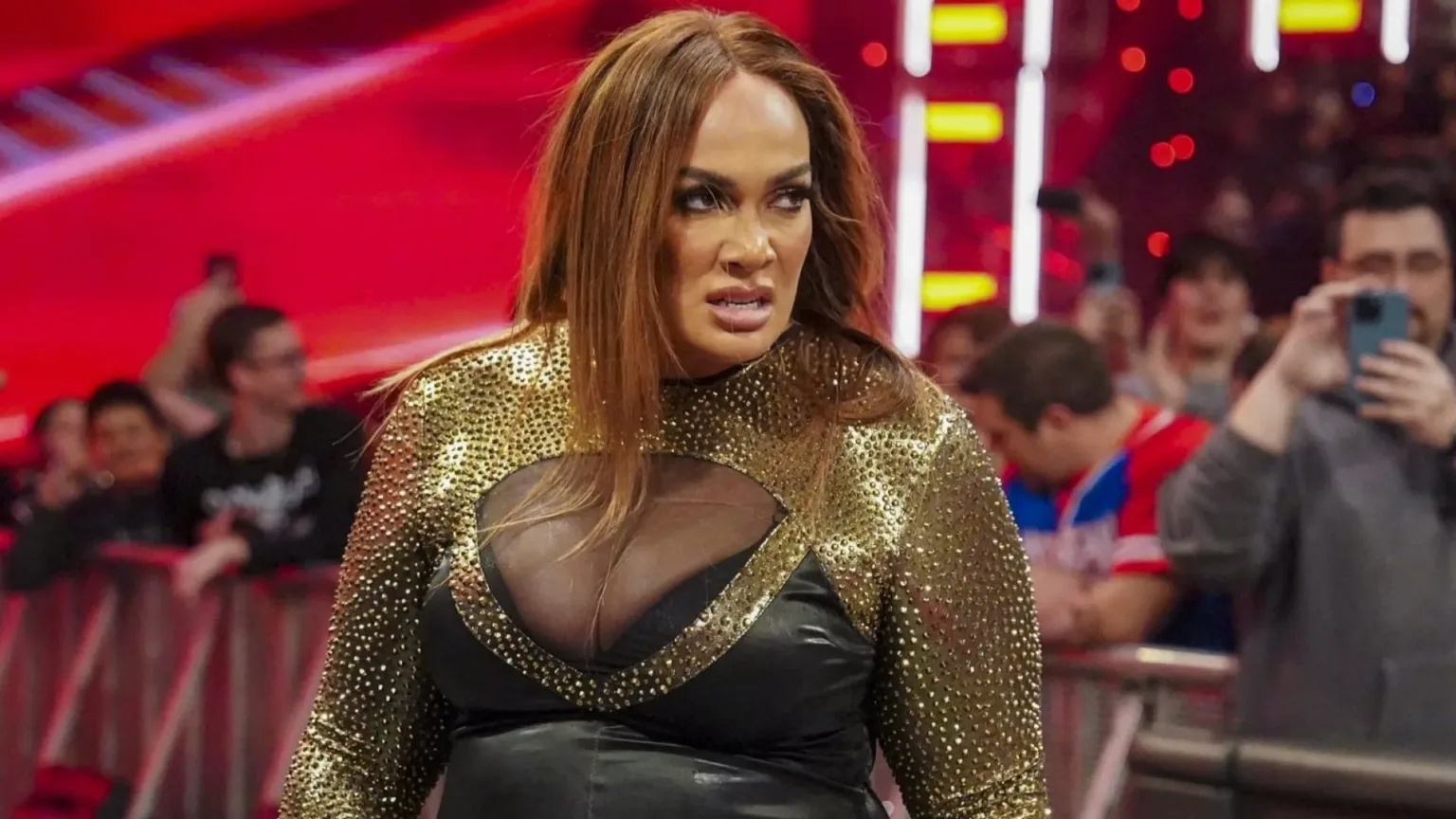 Nia Jax aborda las críticas en línea antes de WWE SmackDown Nia Jax