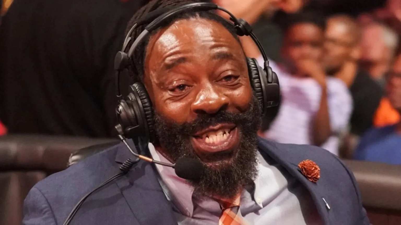 Booker T sorprendido por cómo actual campeona de la WWE de 25 años ha mejorado en solo 3 años Booker T