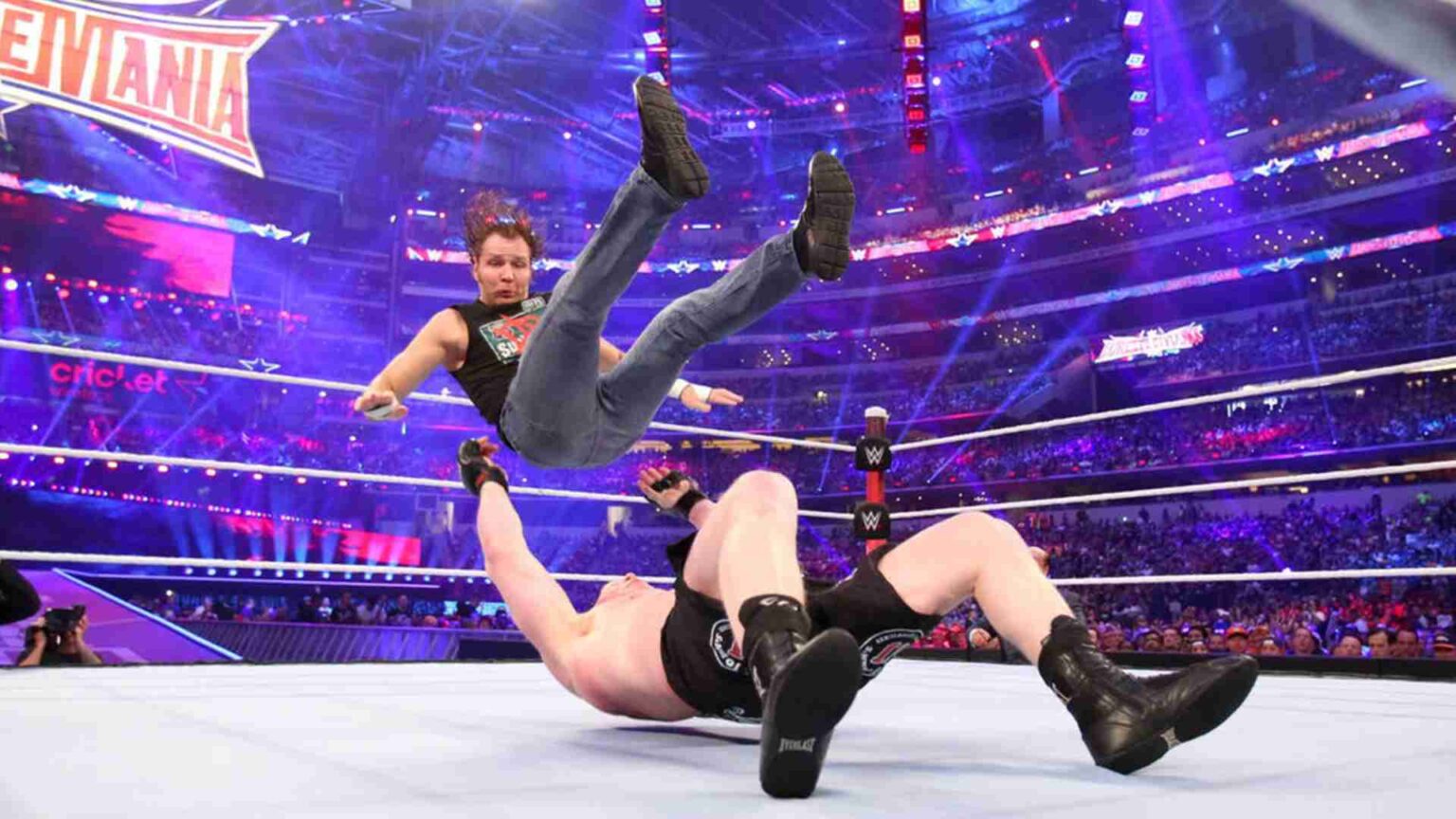 Lresnar Ambrose Mania