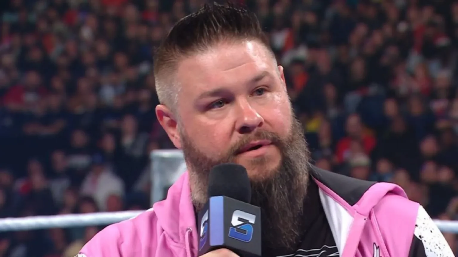 Kevin Owens anuncia lesión en la vida real; dice que necesita cirugía inmediata y su futuro en la WWE es incierto después de 25 años Kevin Owens