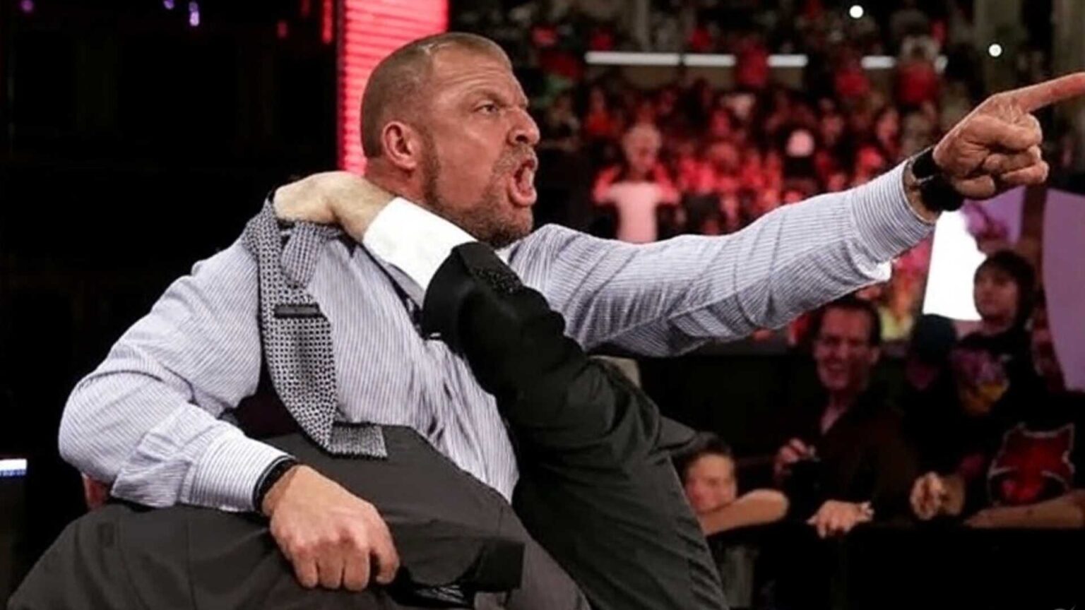 Escupirle en la cara a Triple H “definitivamente fue algo bueno”, dice ex estrella de la WWE Triple H