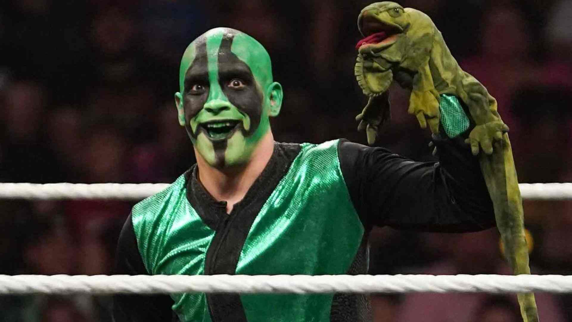 Mr Iguana WWE Raw