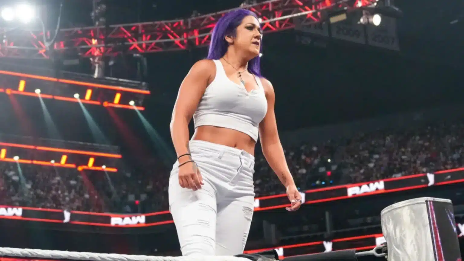 Vince Russo afirma que Bayley y otras tres estrellas de la WWE ya “han llegado a su fin” Bayley