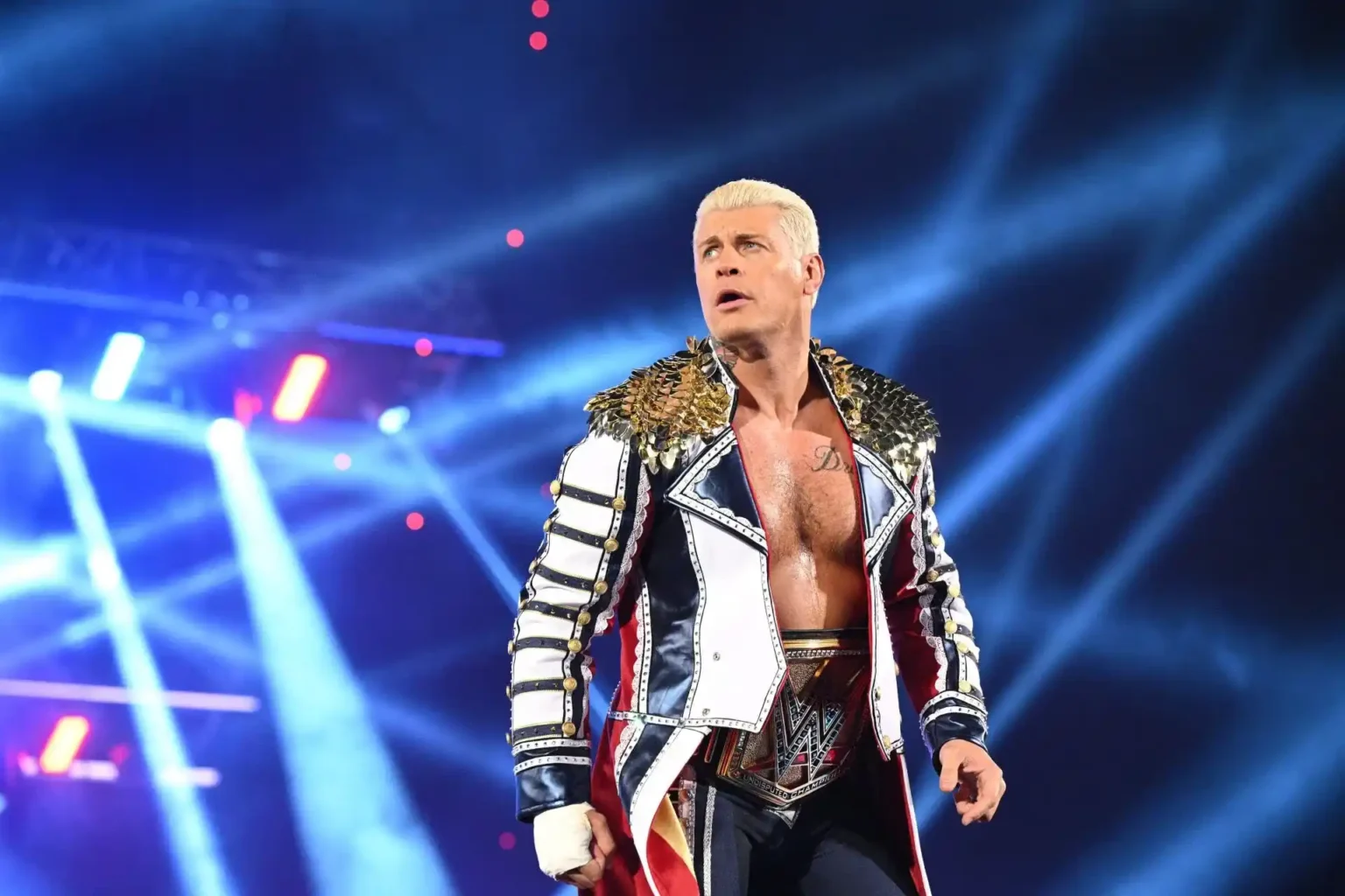 4 superestrellas de la WWE que podrían convertirse en el próximo rival de Cody Rhodes en SmackDown Cody Rhodes