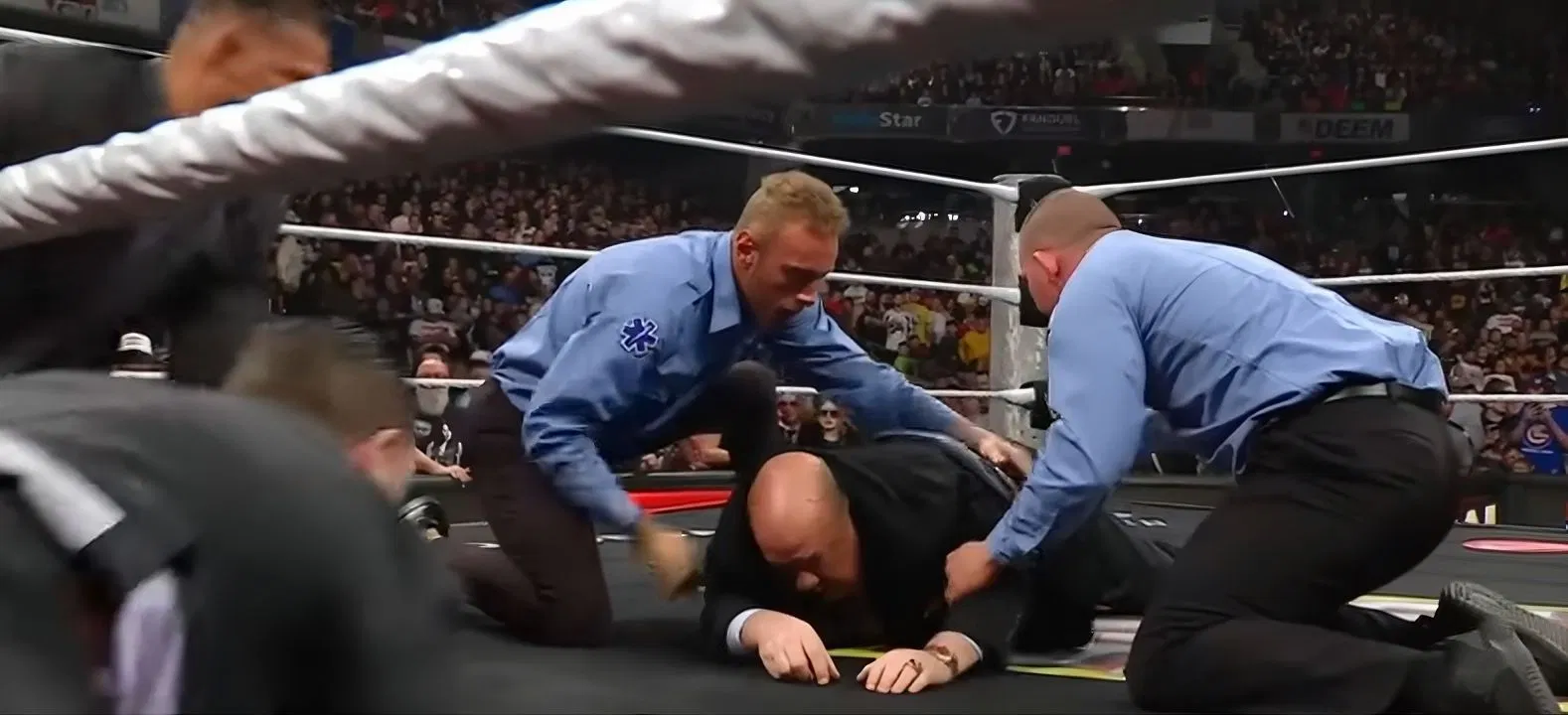 Análisis: Por qué The Undertaker es el sucesor ideal de Paul Heyman para guiar a The Vision Paul Heyman