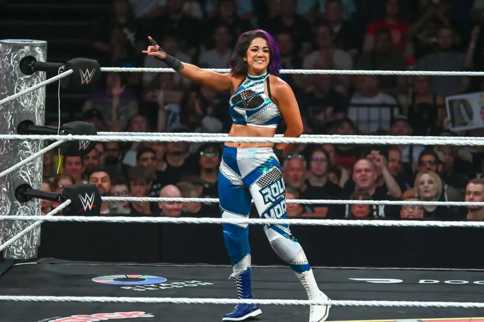 Estrella de AEW insinúa un gran movimiento para Bayley en medio de especulaciones sobre su contrato Bayley