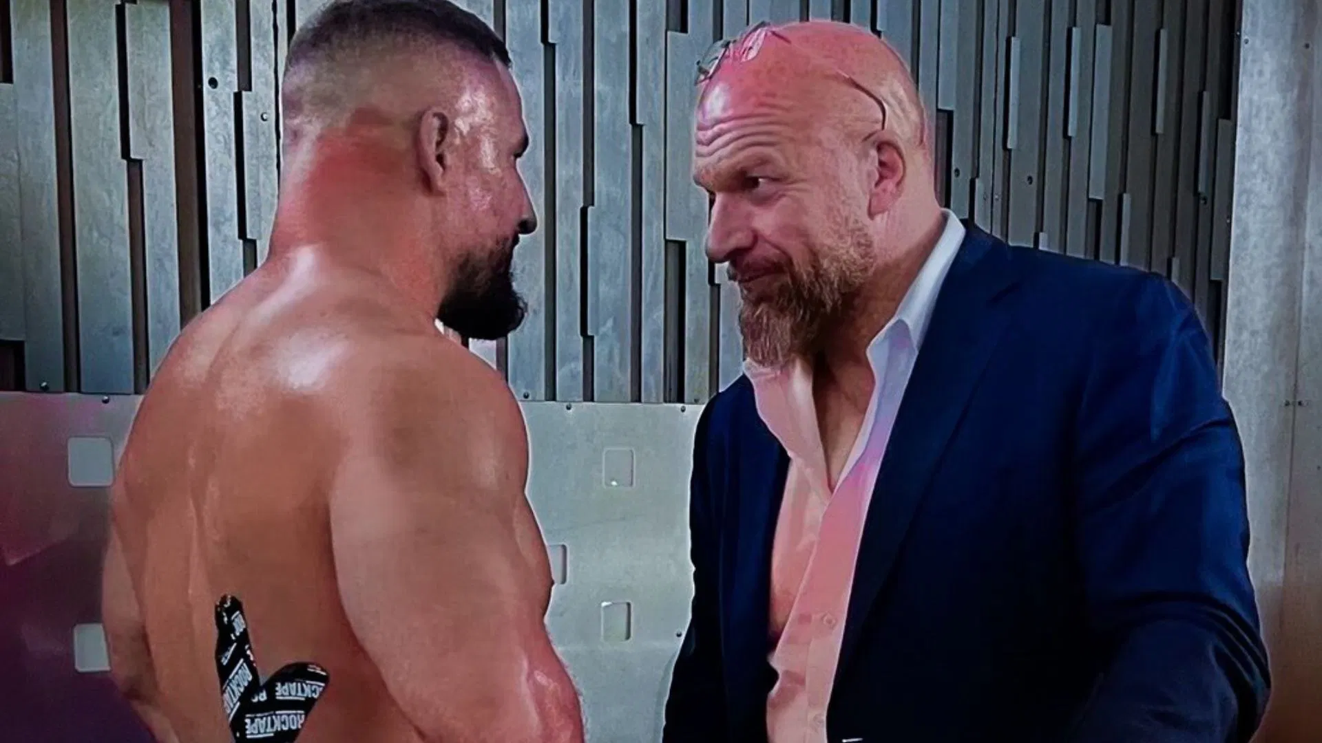Triple H revela falta de confianza en Bron Breakker para ganar el Royal Rumble 2026 Triple H y Breakker