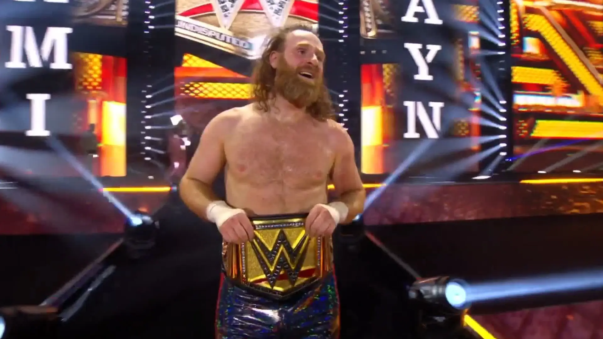 “Es una broma” el reinado de Sami Zayn como nuevo campeón Indiscutible, declara Vince Russo Sami Zayn