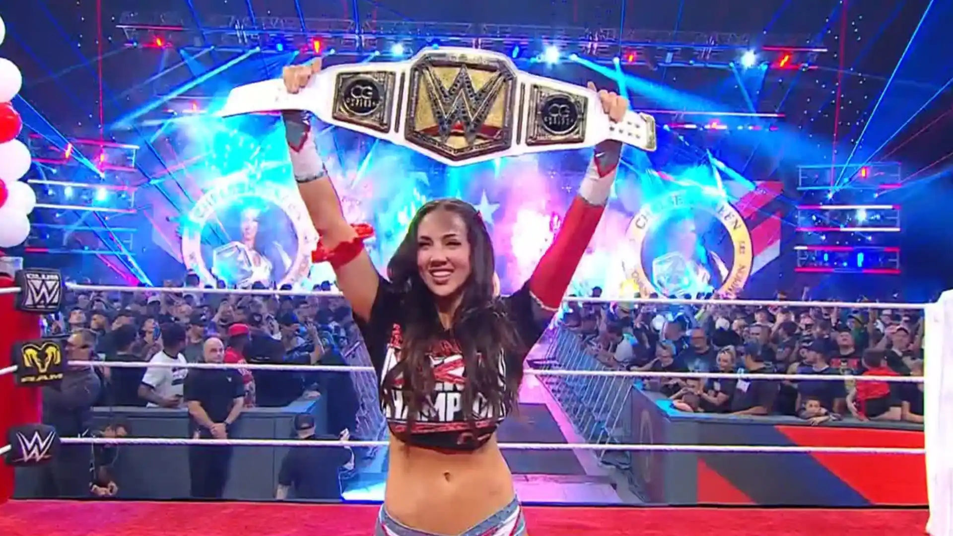 Resultados WWE Smackdown 8/7 – Chelsea Green coronada como campeona oficial femenina Chelsea Green