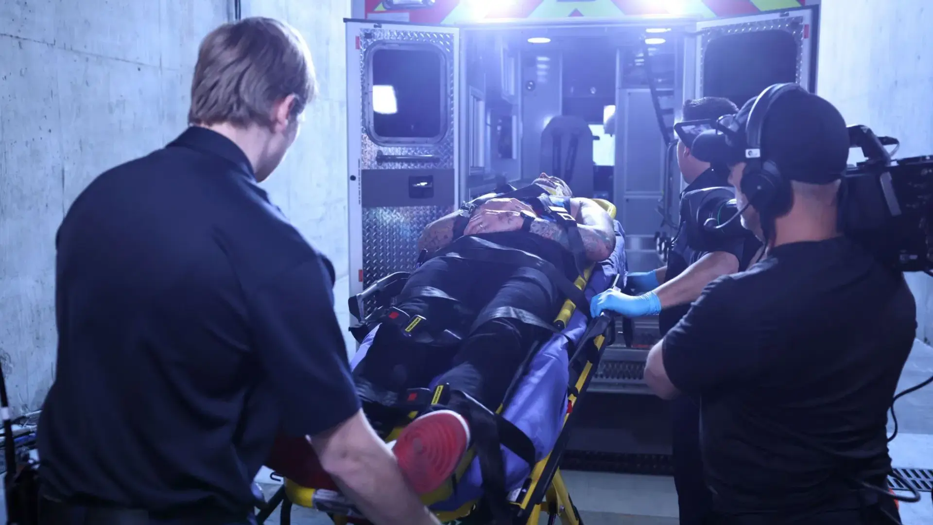 Estrella de WWE SmackDown se somete a cirugía; publica actualización desde el hospital Hospital