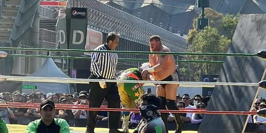 “Hace 16 años nos dejaste” – Excampeón de la WWE comparte un conmovedor homenaje a su difunto compañero Murdoch