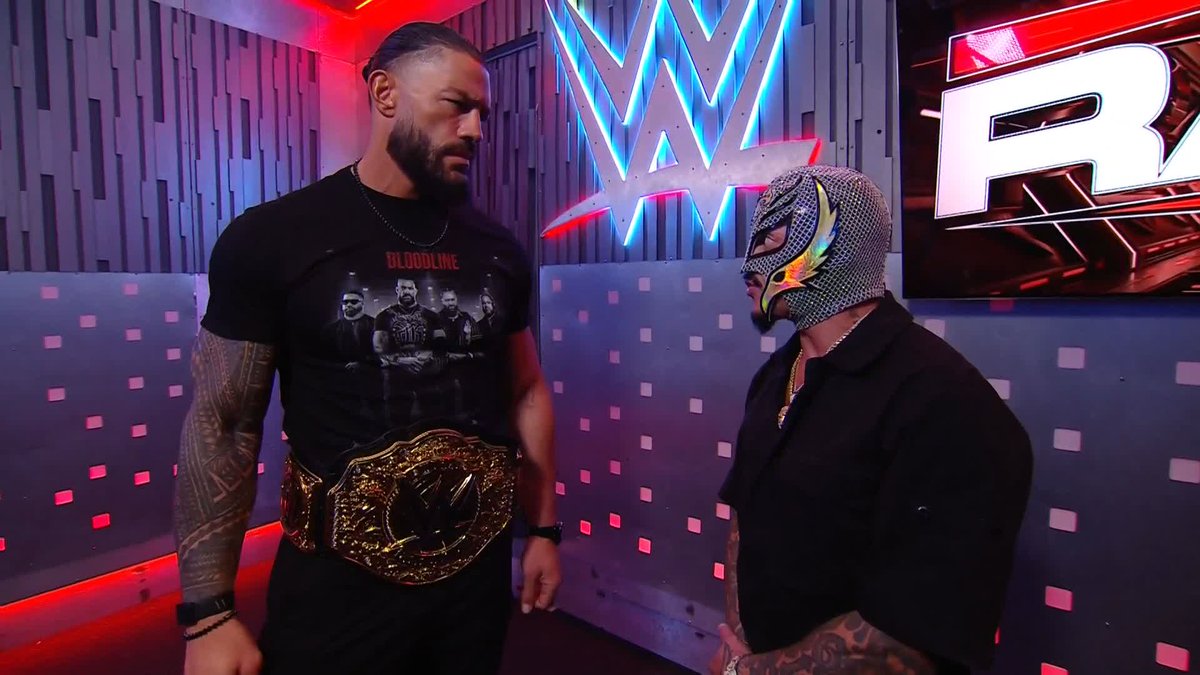 Resultados WWE Raw 8/3 – ¿Roman Reigns a Triple A?; Regresan Becky Lynch y Stephanie Vaquer Roman y Rey