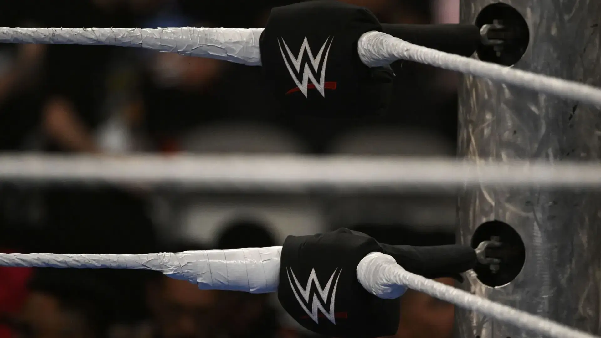 Veterano de la WWE de 65 años regresa por sorpresa al ring Esquinero WWE