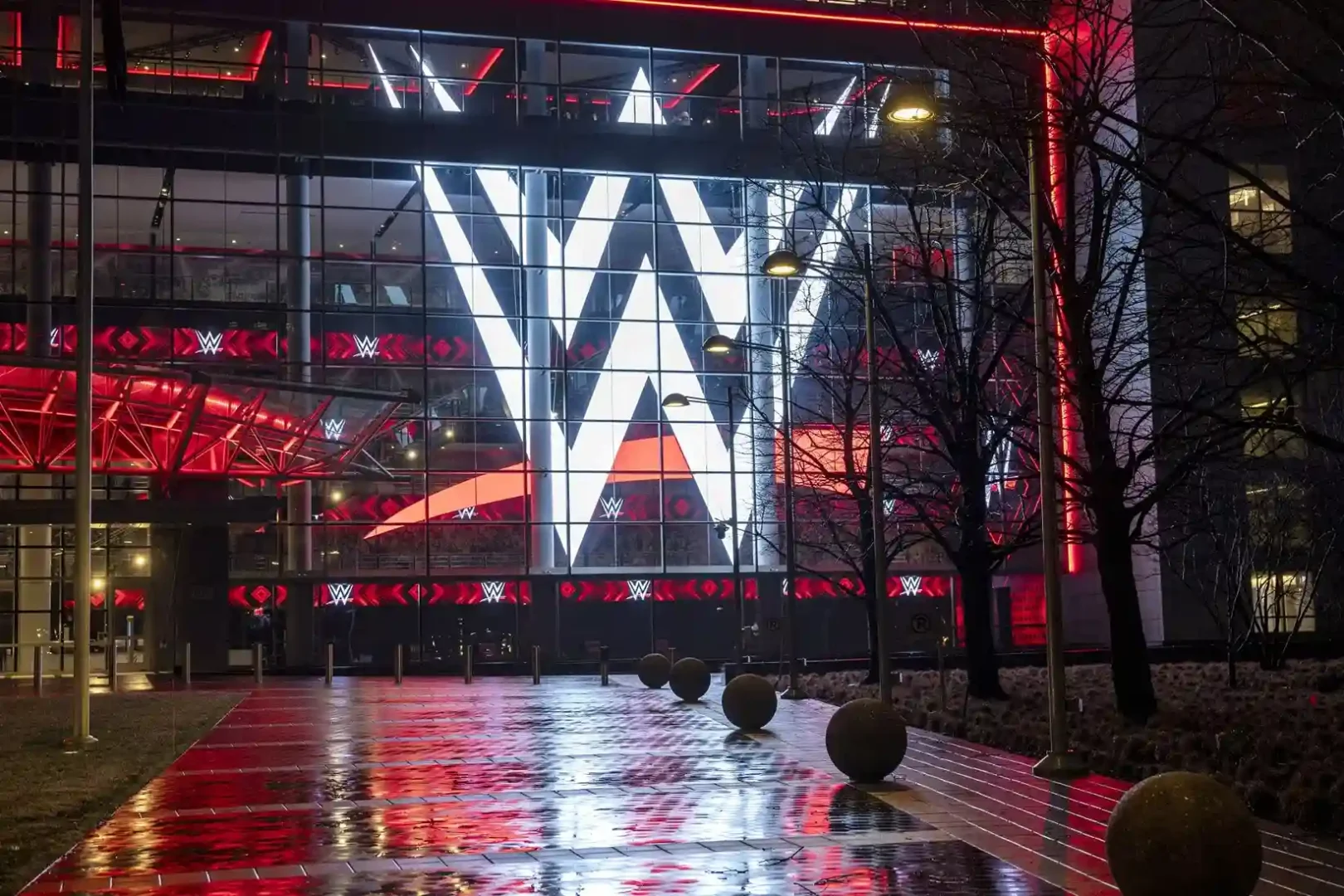 “Sentía mucha vergüenza” – Excampeón de la WWE detalla su ingreso en un centro psiquiátrico WWE Logo