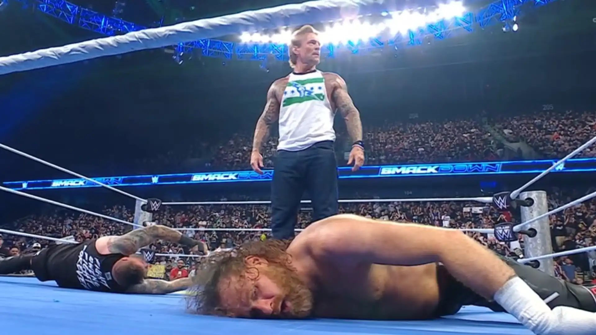 Resultados WWE Smackdown 9/18: CM Punk causa caos en lucha por el título mundial Sami y Owens